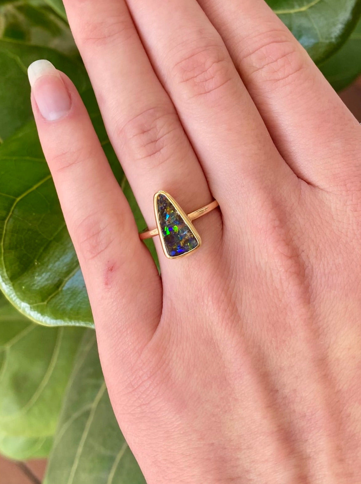 Bague Opale Boulder Triangle Vert Vif et Bleu