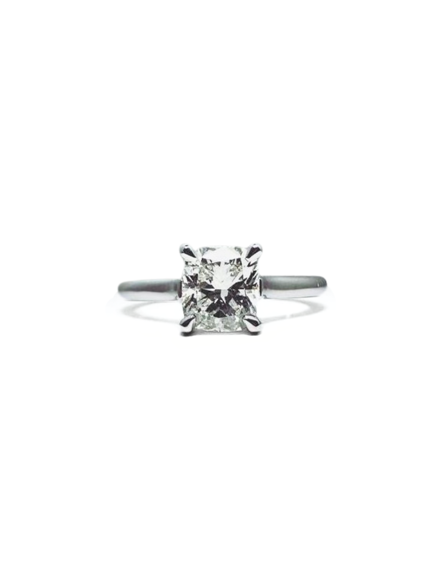 Cushion cut Diamond 4 Claw Ring