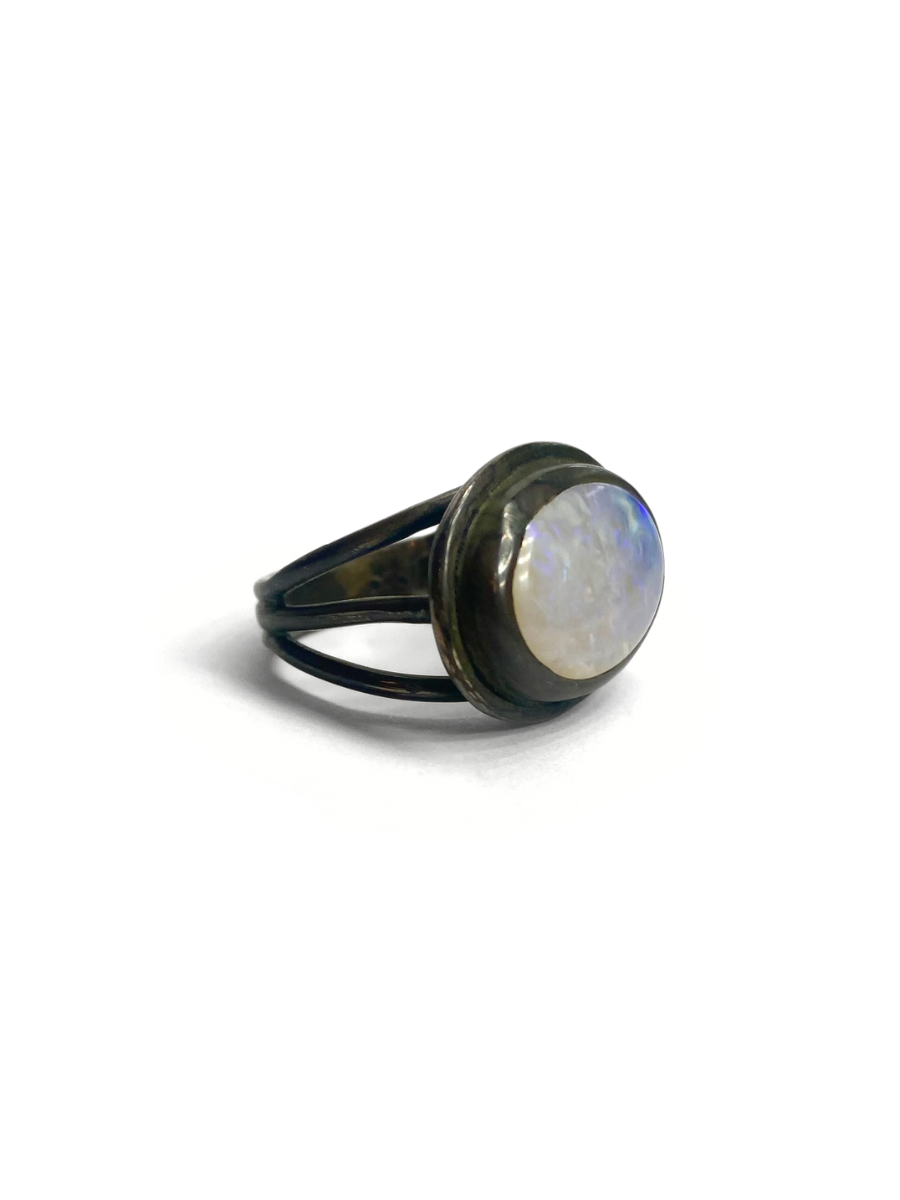 Anneau d'opale en cristal massif Lightning Ridge | Argent avec finition rhodium noir