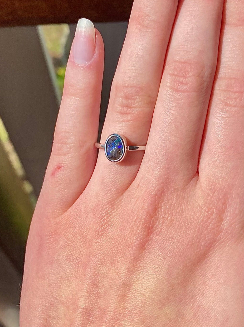 Bague Opale Bleu Poussière de Lune