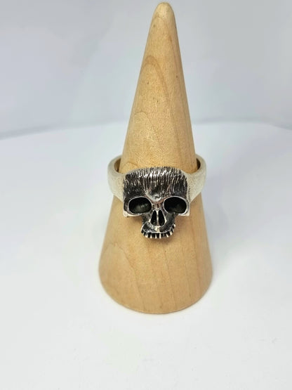 Skull Ring in Silver