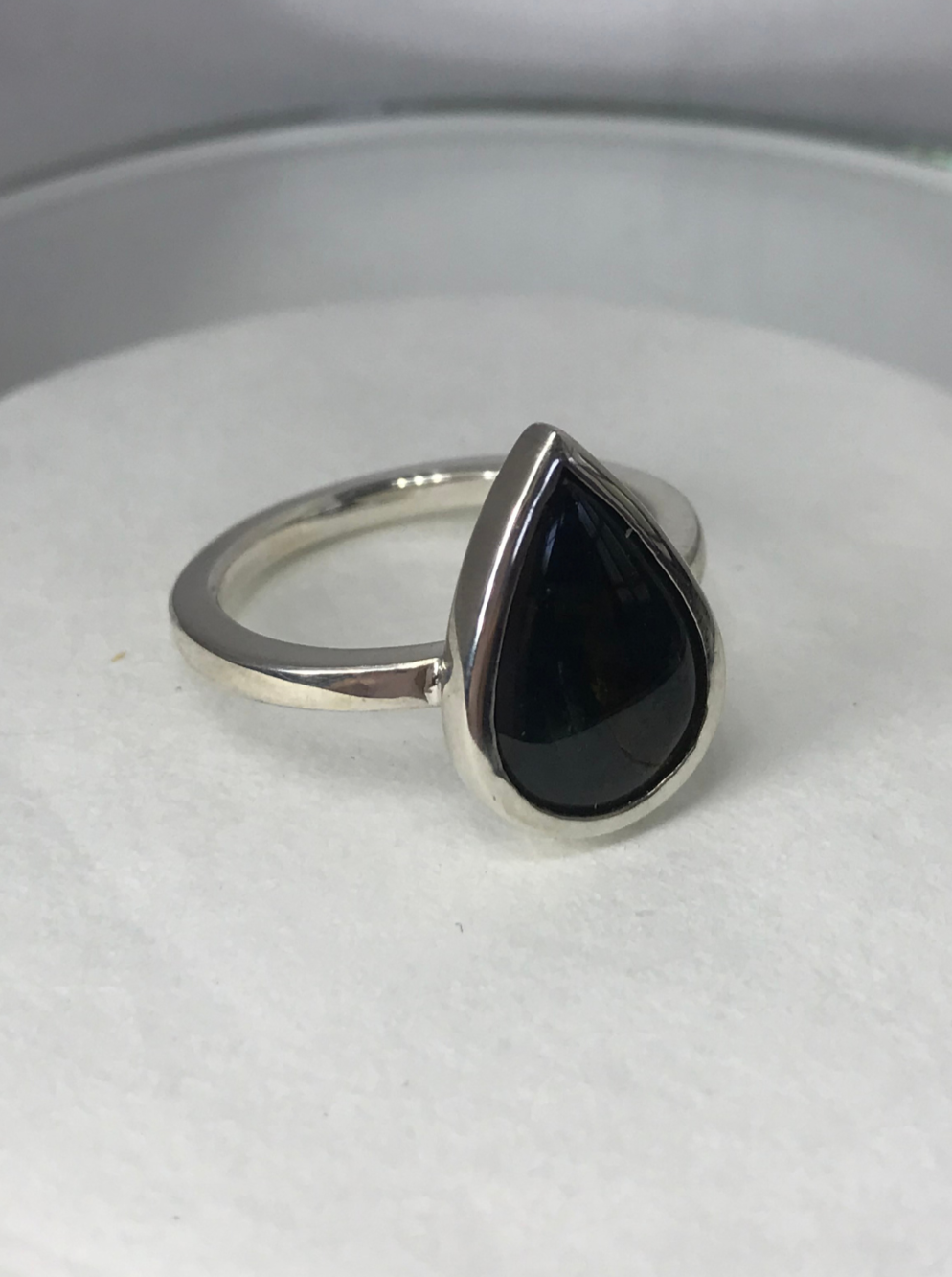 Deep Swirl Sapphire Ring